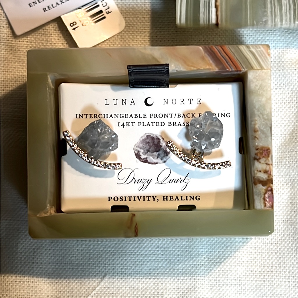 Luna Norte Druzy Quartz 45$